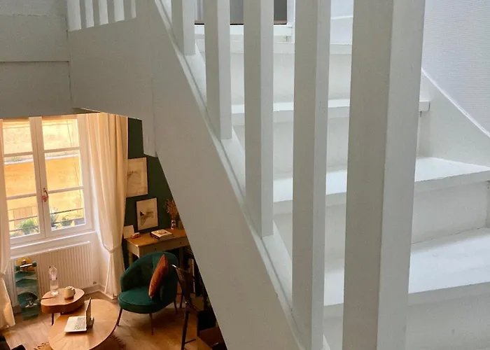 Magnifique Duplex Renove 3 Etoiles Centre Historique Au Calme